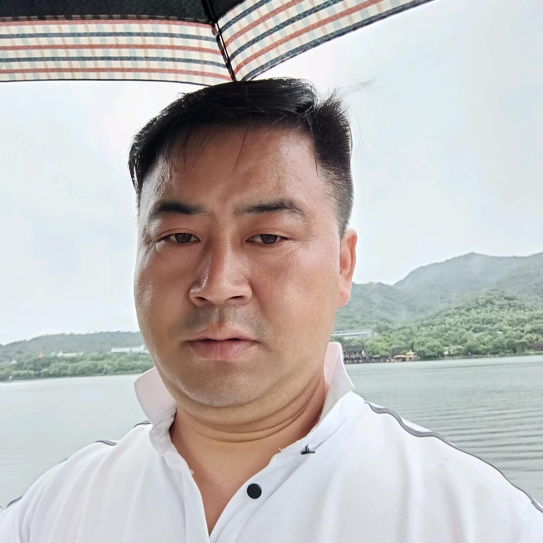 孤独的我，遇上迟来的你