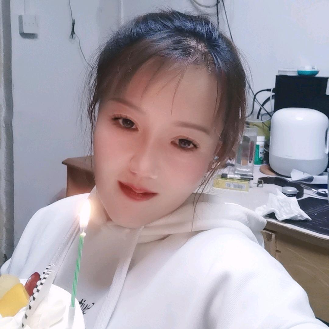 张玲