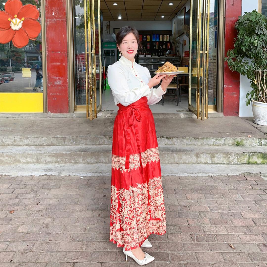 大盘鸡焖面馆小梅