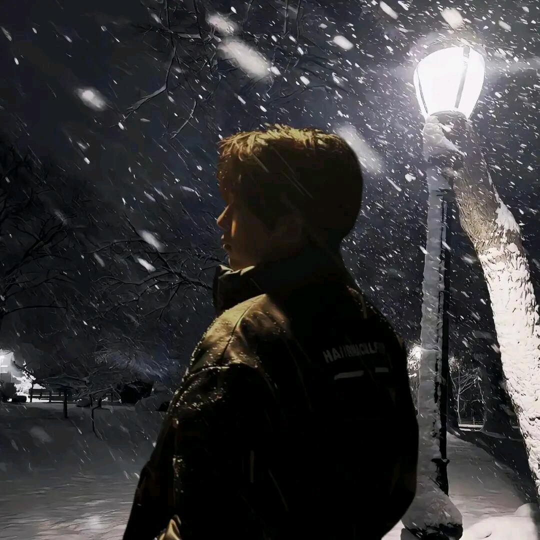 爱吃鲨鱼的小熊