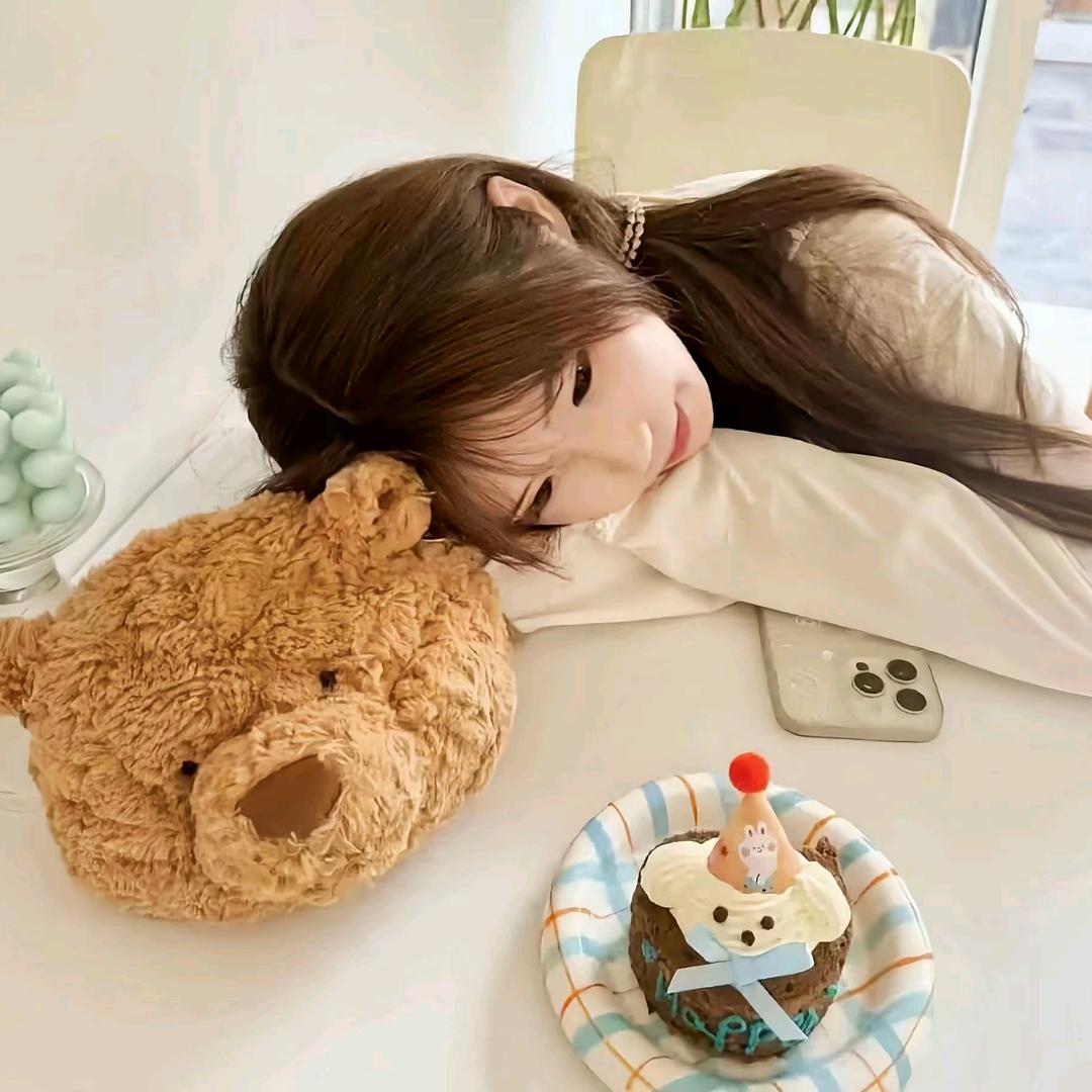 小小越.