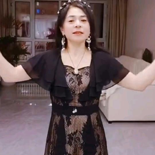 十三月悦