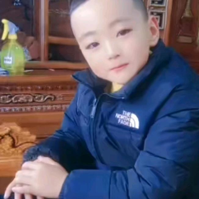 ཧྭོར་   巴总🎖️