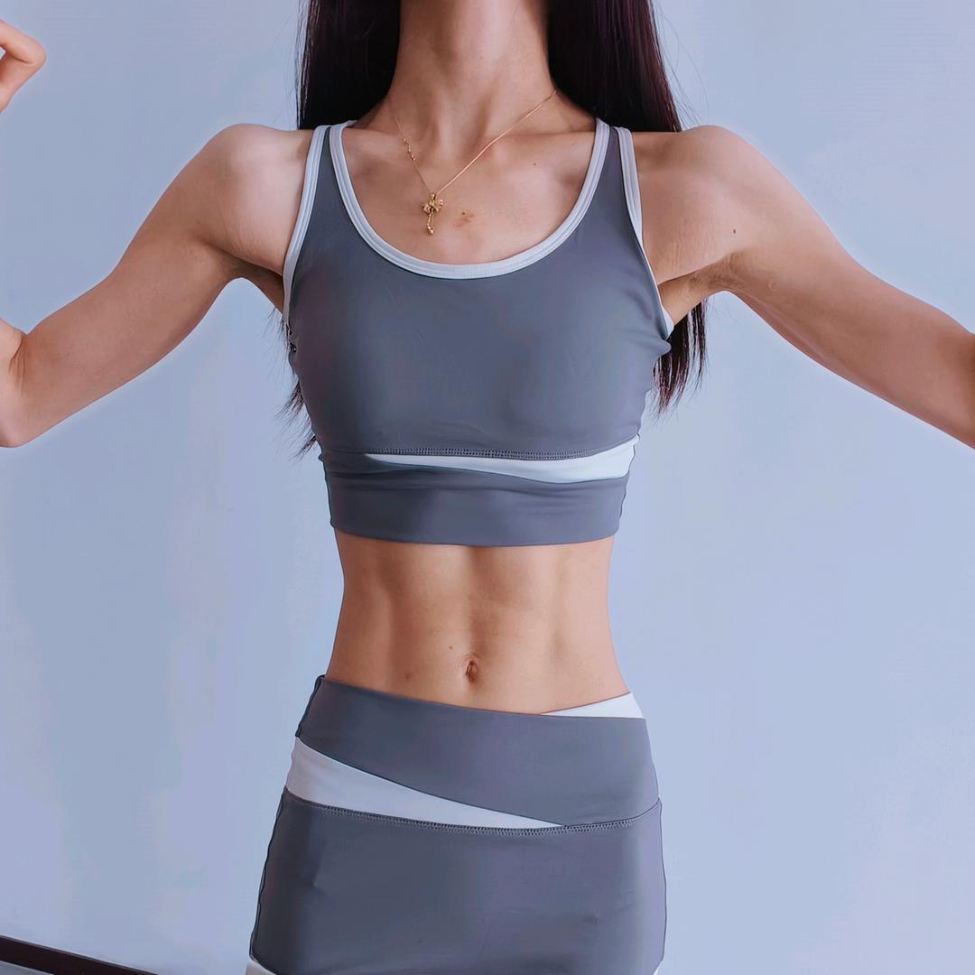 @艾米莉