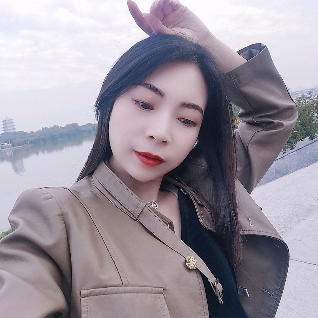 J玲玲