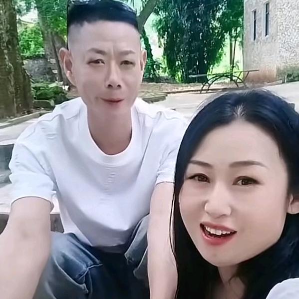 小米佳佳