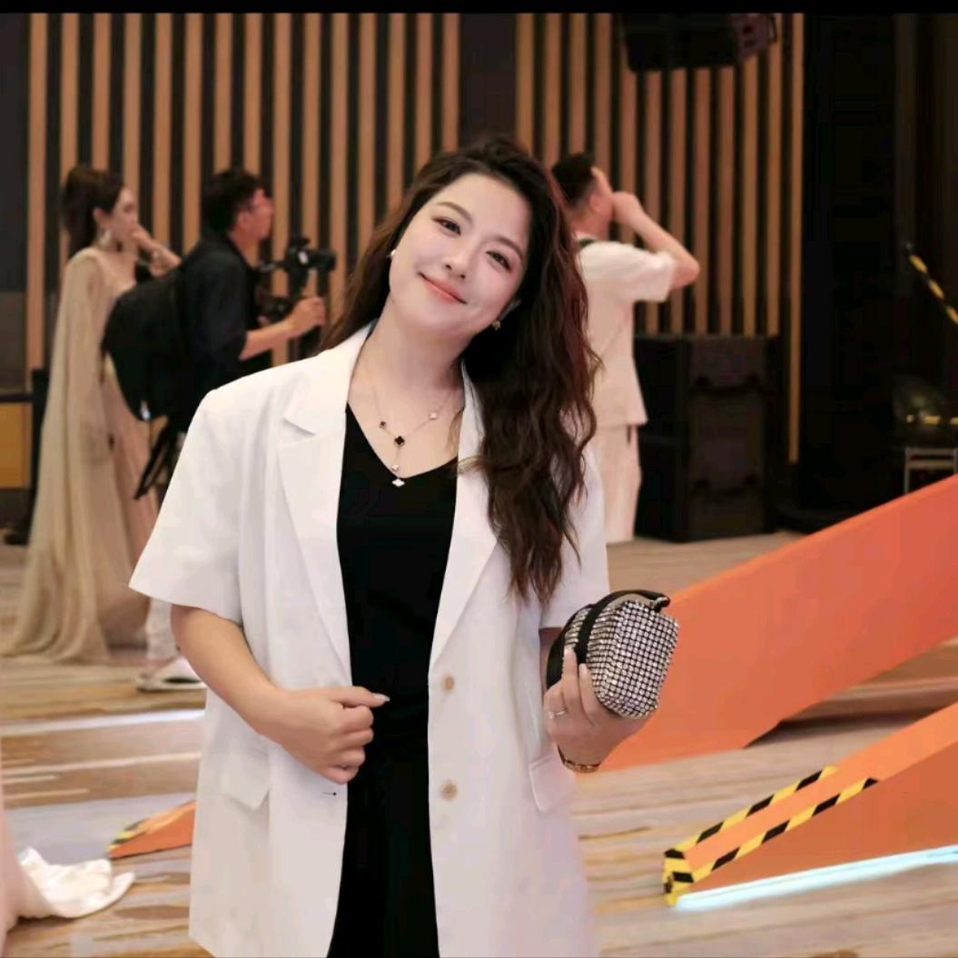 文文小个子女装馆