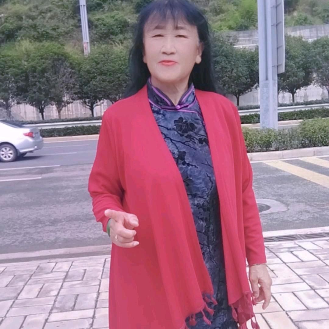 陆晓红，中午12，10分直播！正能量！