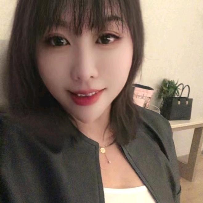 化妆师.猪猪，颜续美甲美睫