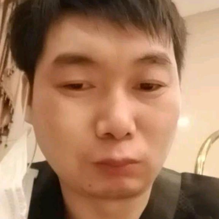 憨憨《爱转发11379》侯清建