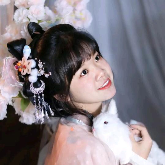 草莓🍓唇膏的味道