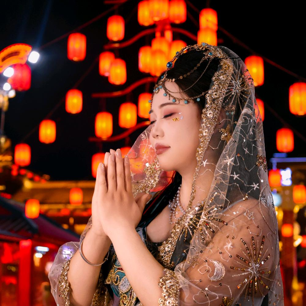 🥀এ᭄浅笑不语꧔ꦿ᭄💞(连赞拉黑)