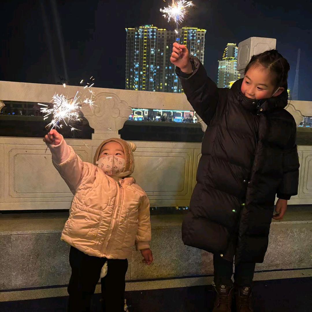 @两个小可爱的嘛嘛吖@。