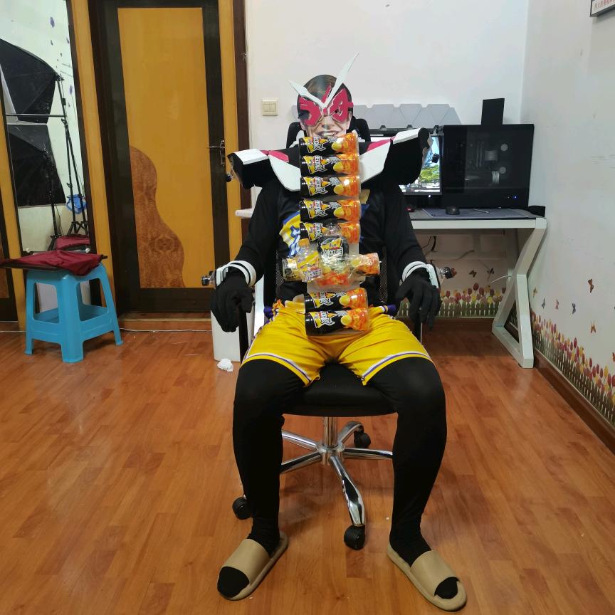 肘特man