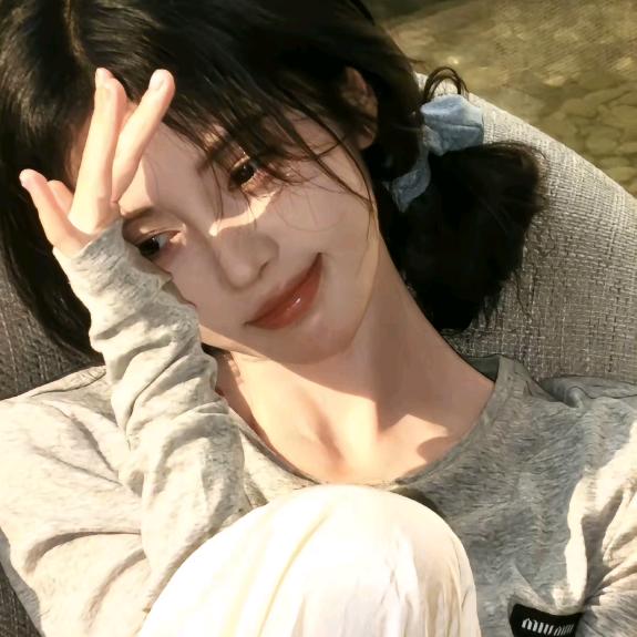 大美女小粉