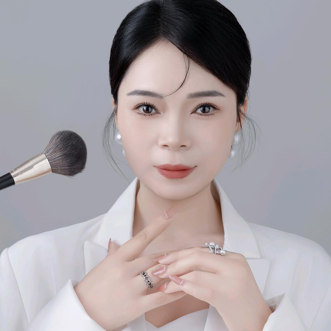 罗罗美学设计，【招化妆学员】