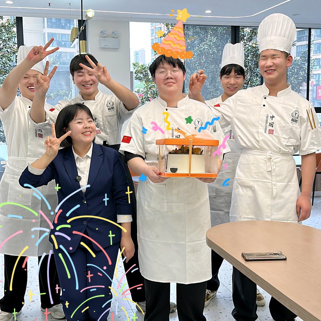 南阳裕航厨师培训长期班短期班