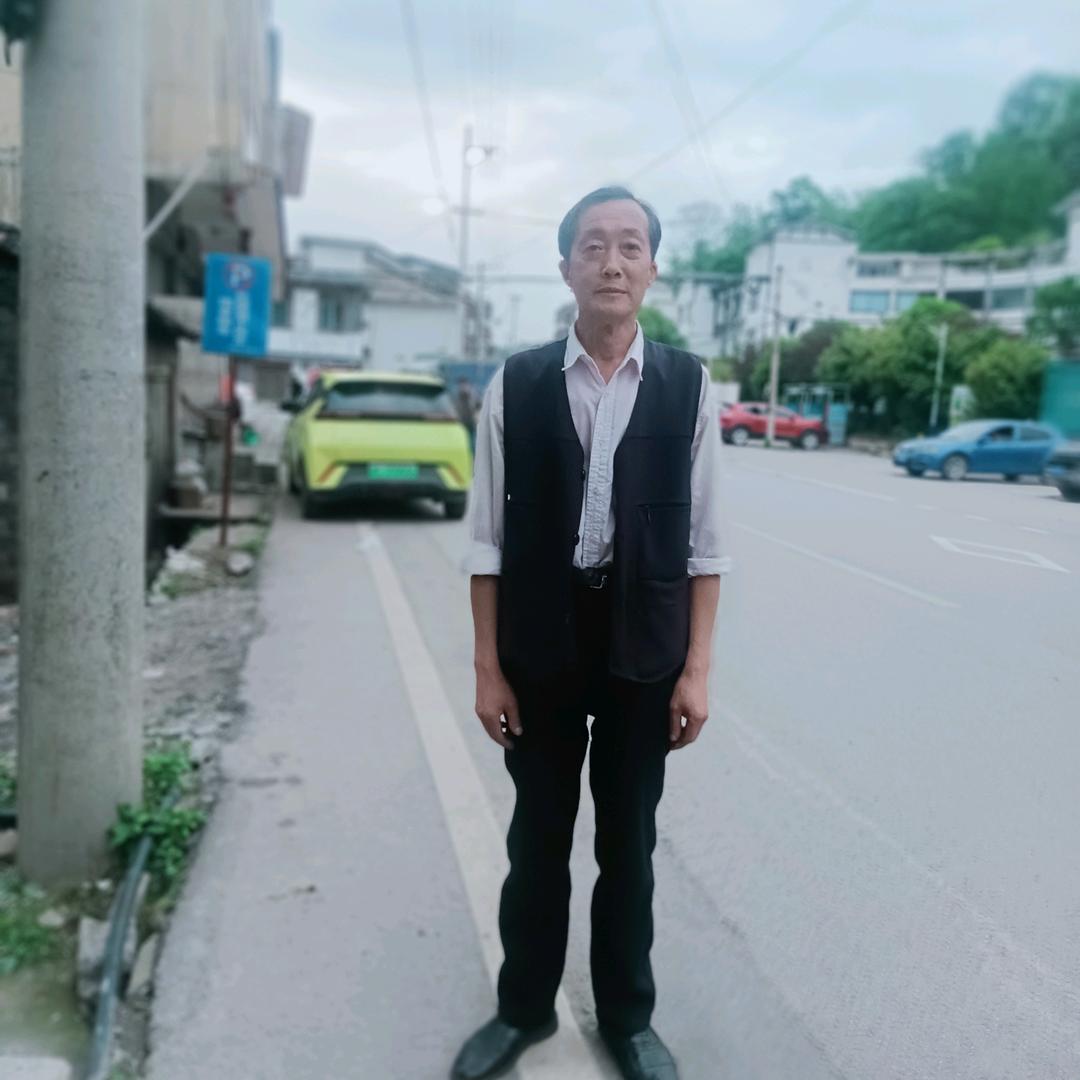 鹰嘴山的铁匠