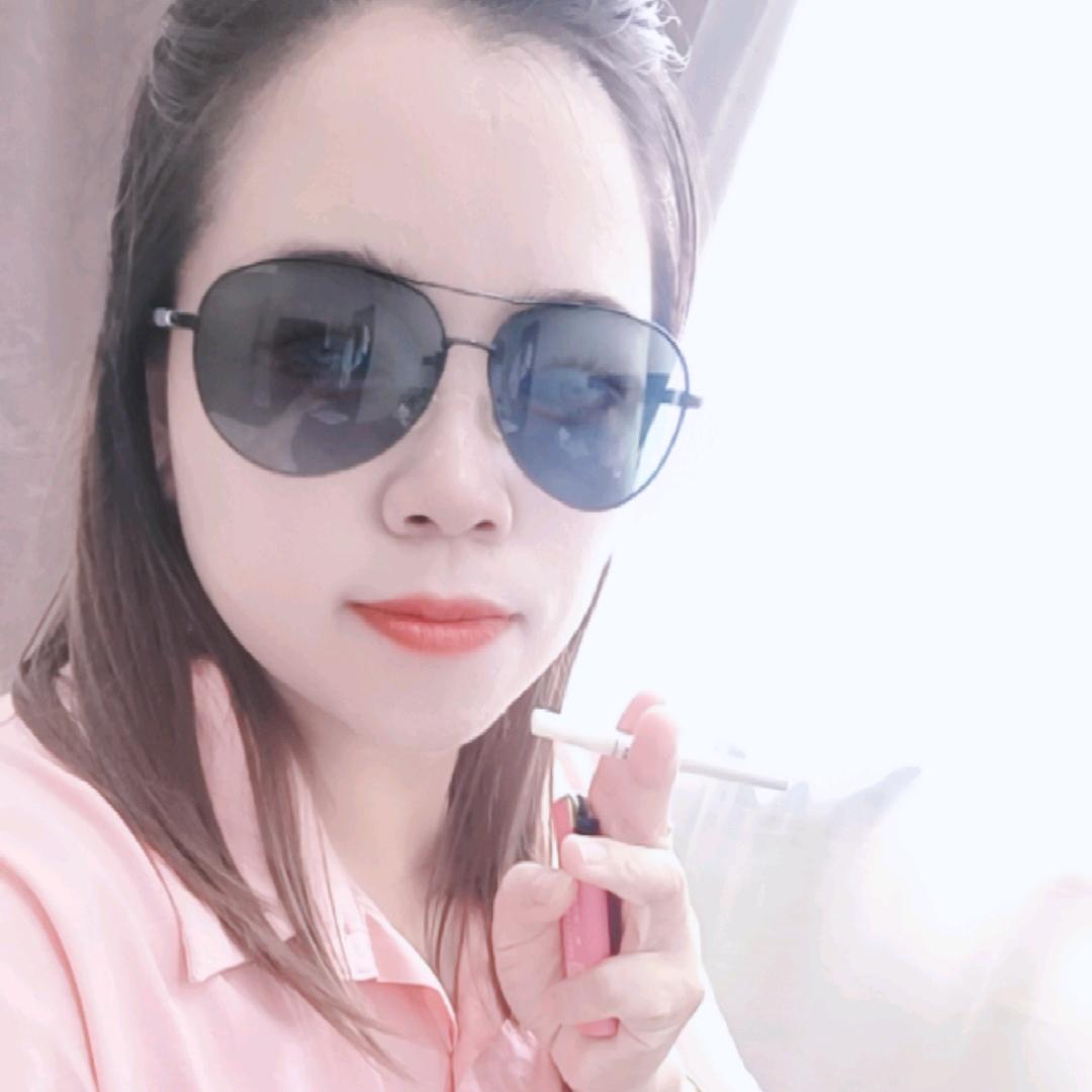 时间冲淡了爱情。