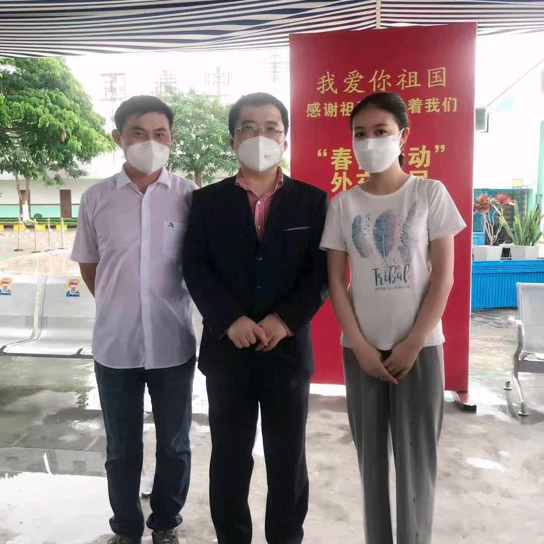《鲁R人》牵马走非洲