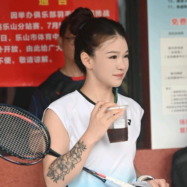 李可以哦🏸🚴🏻‍♀️