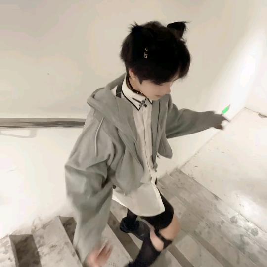 日啖乌干达三百根