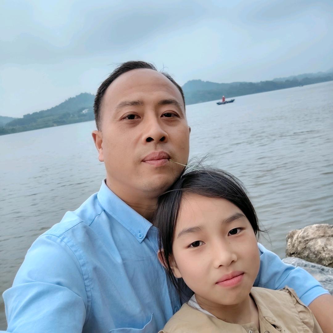 扶手周哥