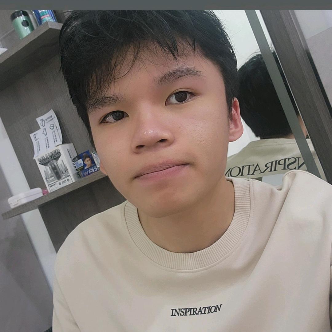 谢君然💴💵💶💷