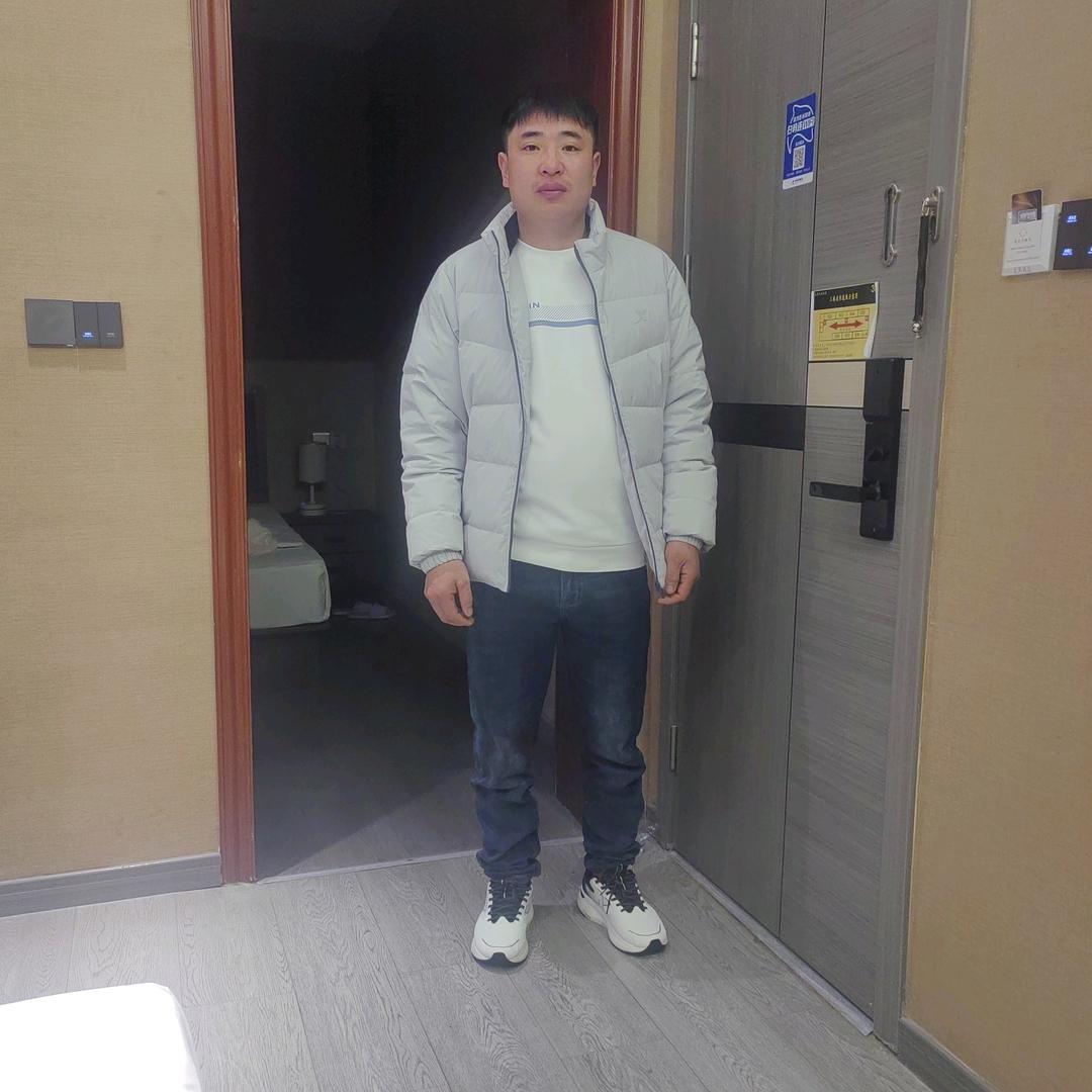 这钱挣多少都不够花