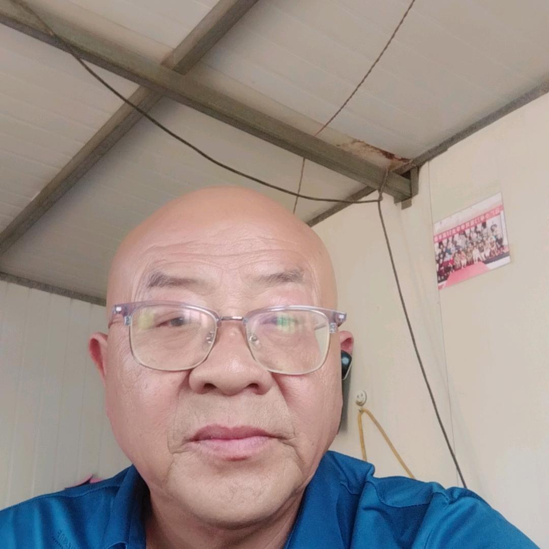 韩祝荣銷售水泥等