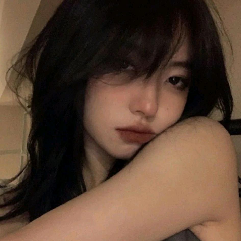 发呆的小绵羊……