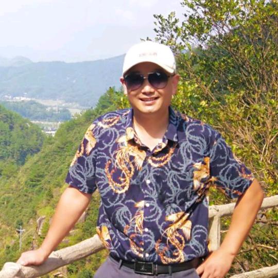 大地飞歌🎤[16级k歌新星]