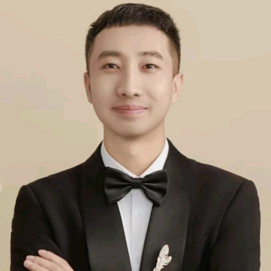 艾老师（夜话说）