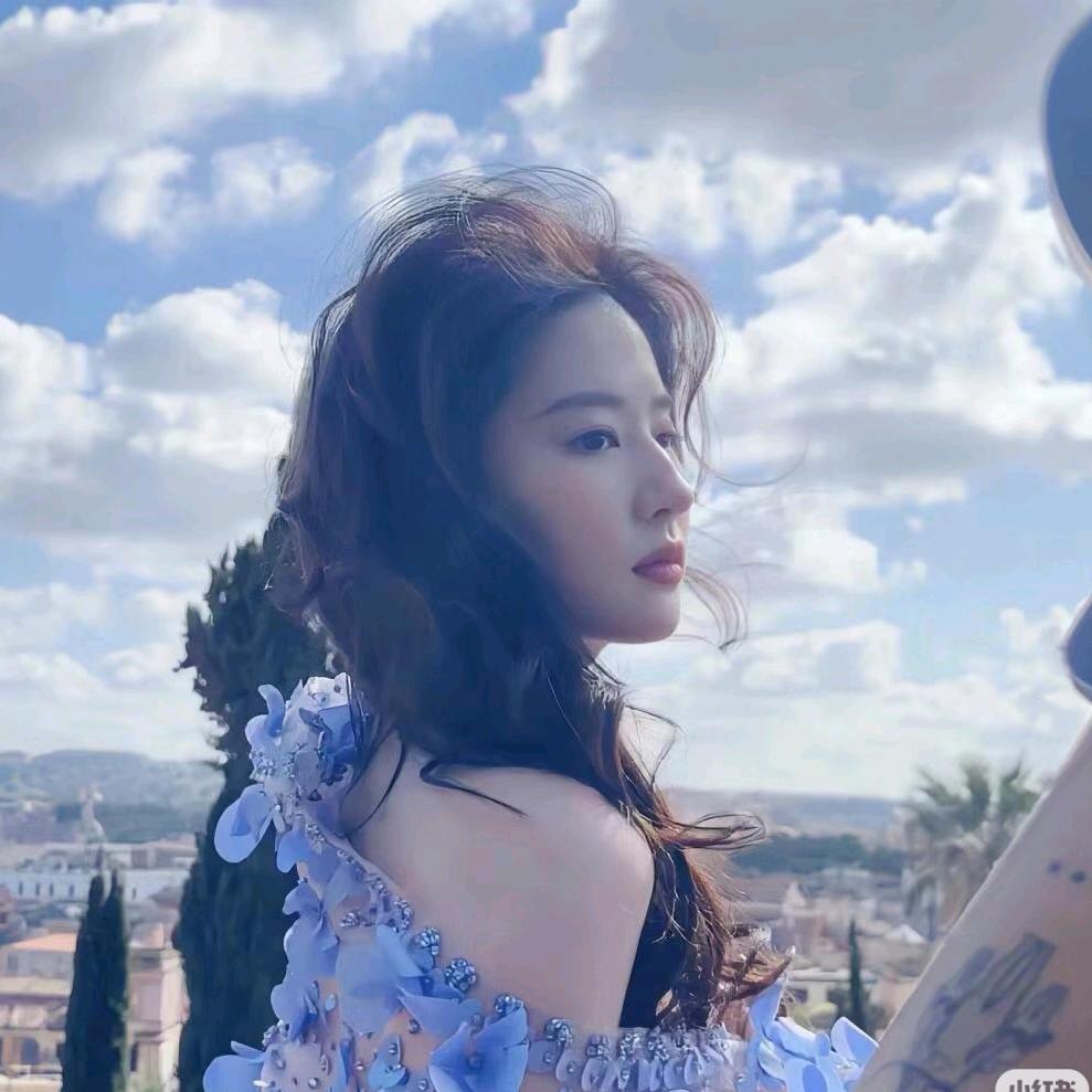 小路要温柔🍑💃🏻