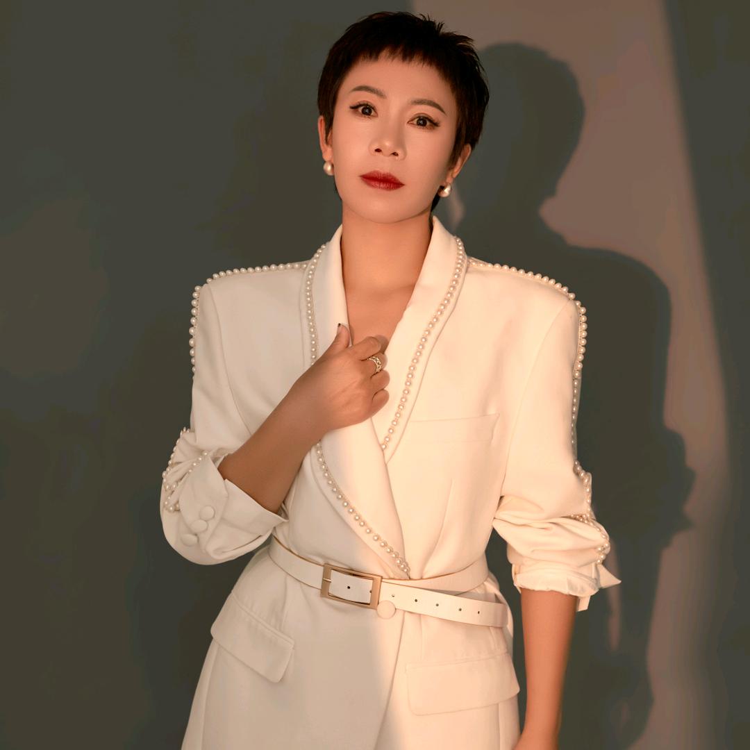 杨姐一云南眉眼唇定妆师