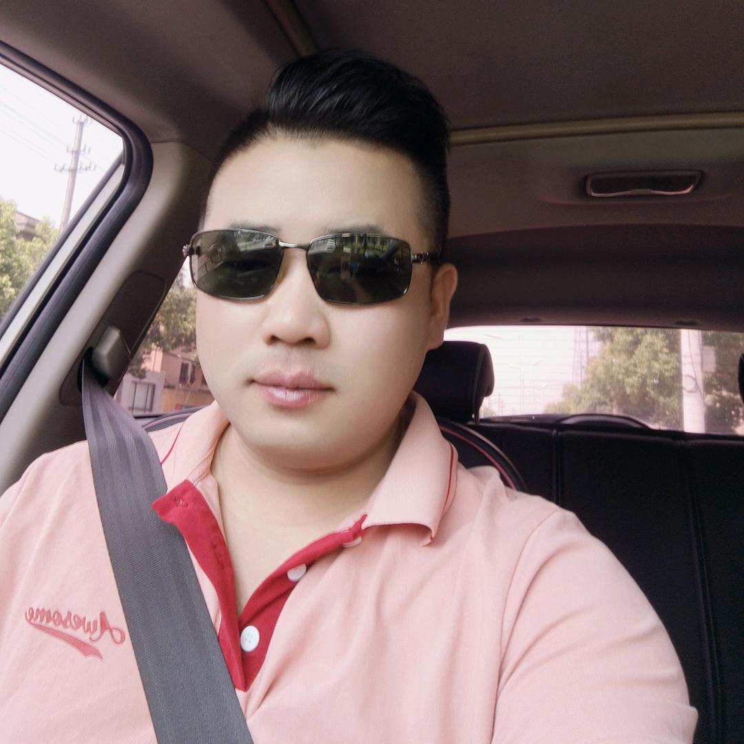 熊大揍熊二[偷笑]