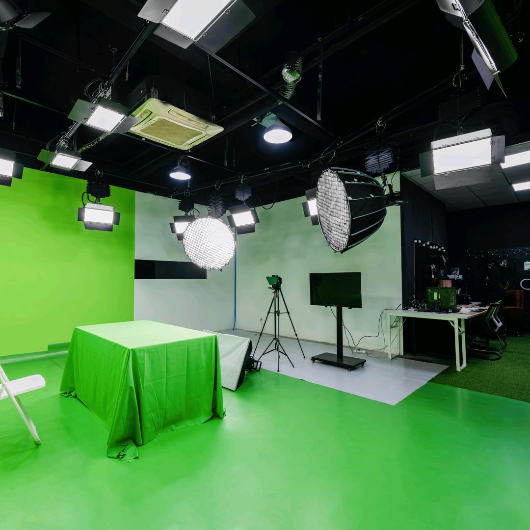 渝拍行（直播场地设备一站式服务商）