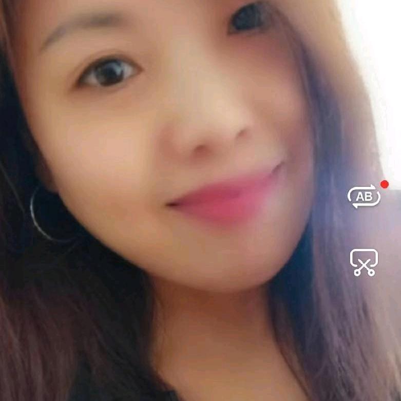 英子