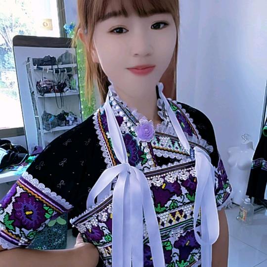 天女飞丝，画眉彝 饰