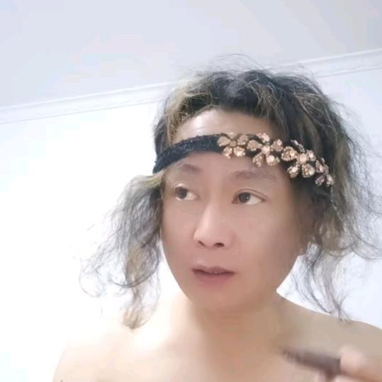 辫子哥