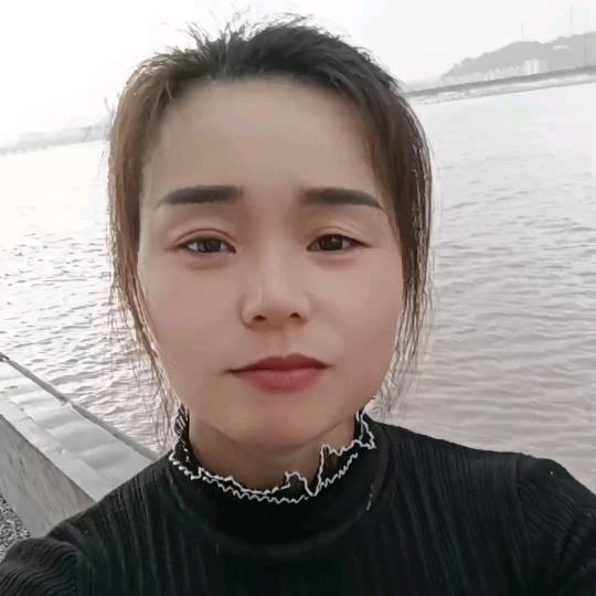 ℋღ᭄暖心🍒向阳💞࿐