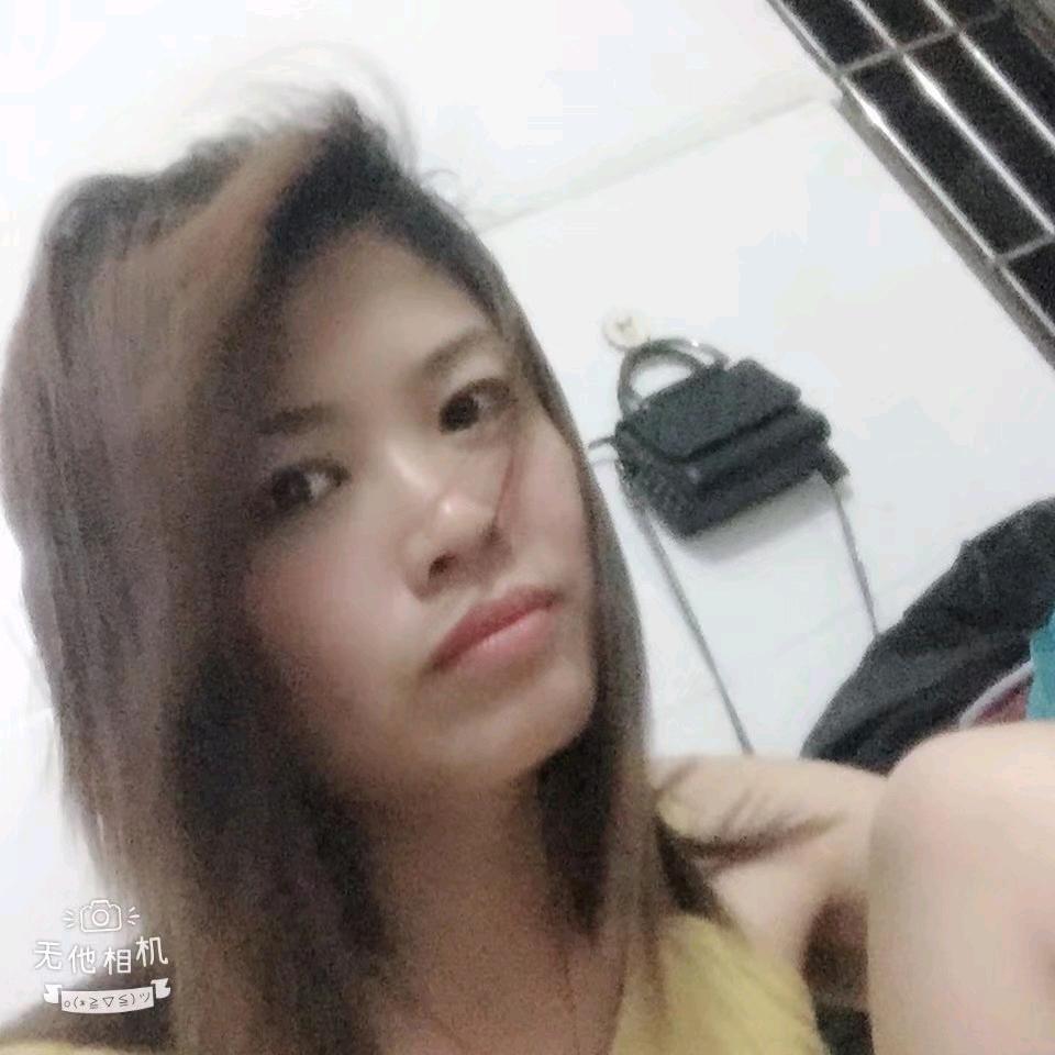 @荣璐