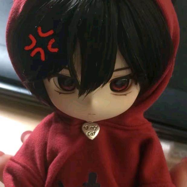 不高，不富，但帅