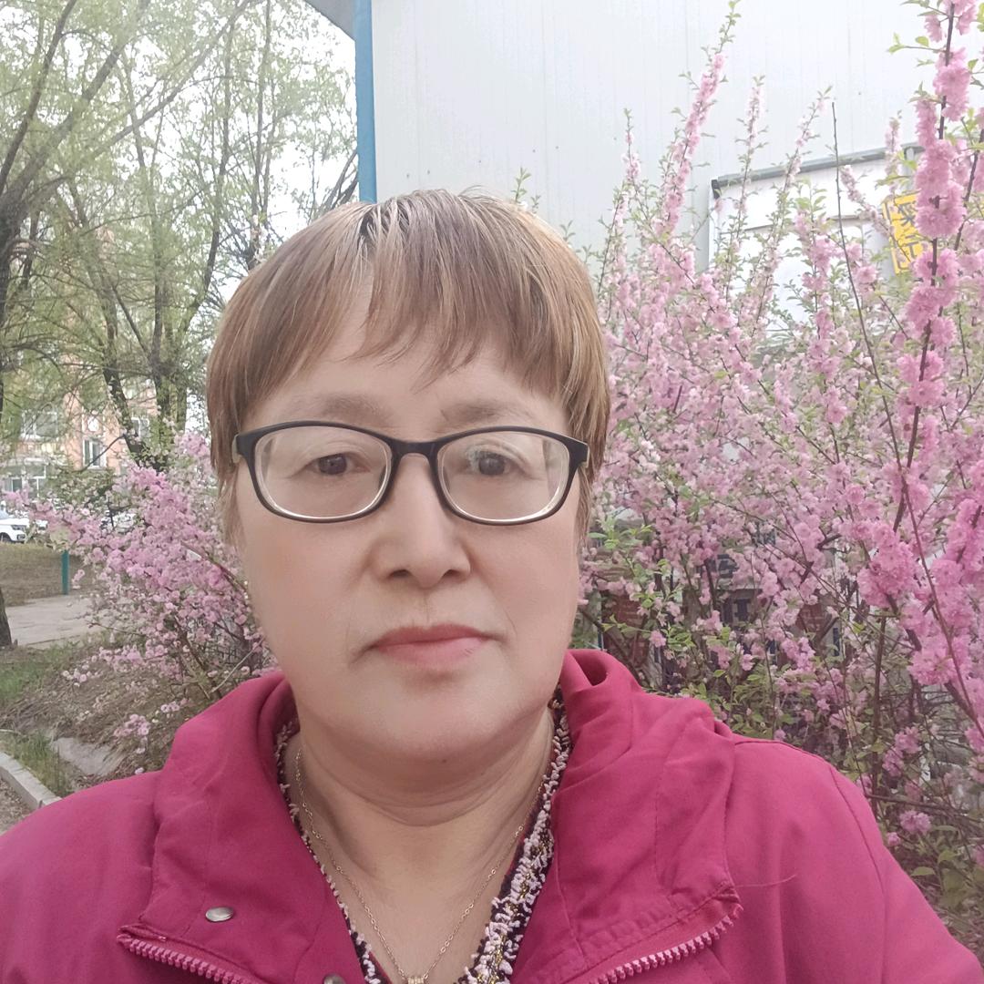 李长英