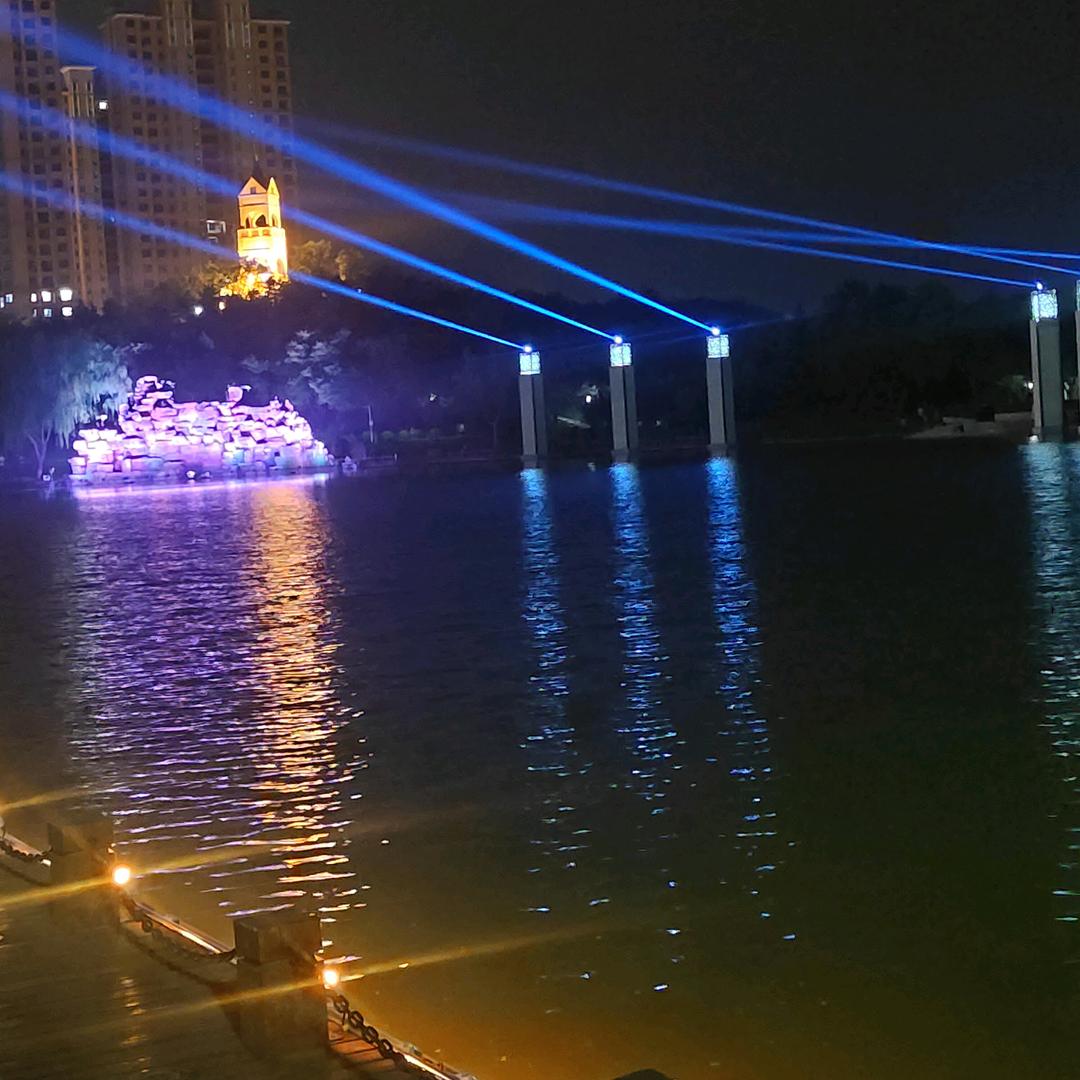 奥特曼失敬失敬
