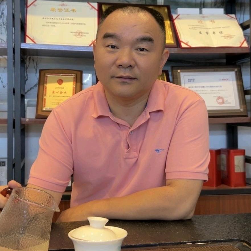 深圳奔驰专修彭哥