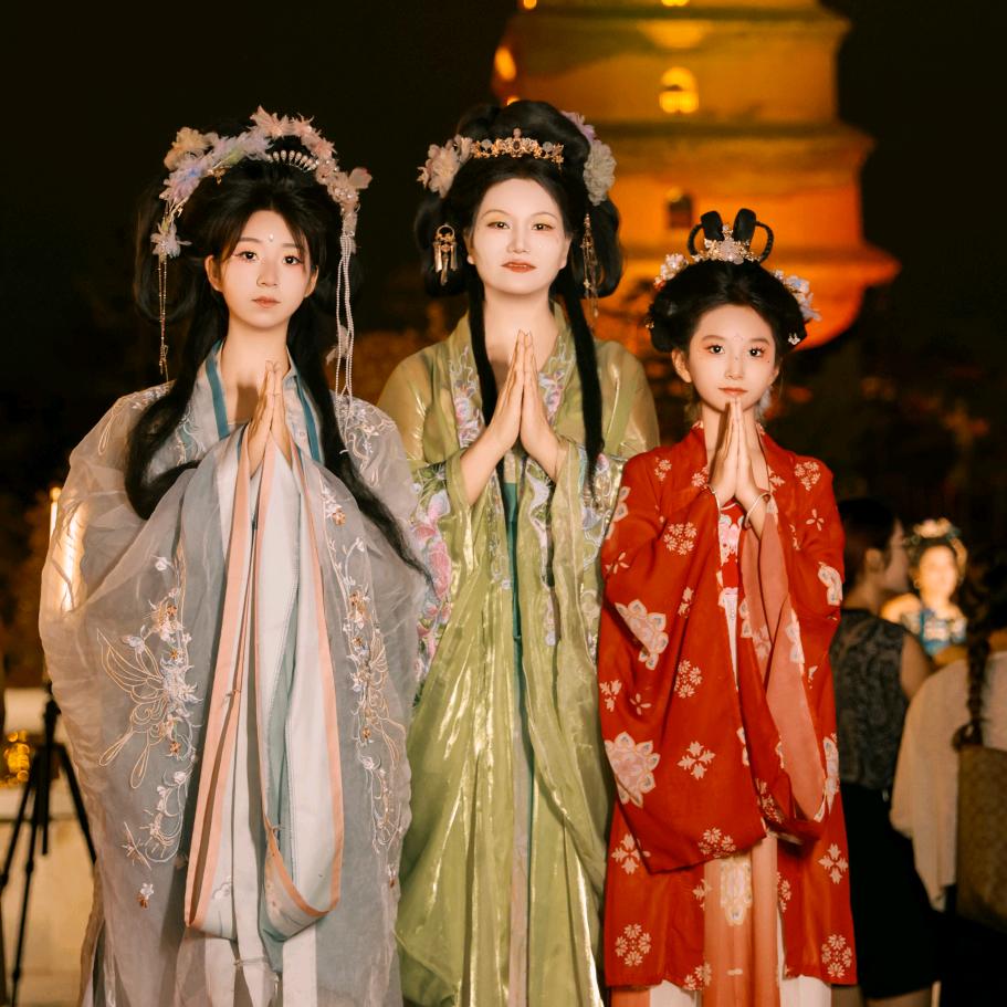 🌺东张西望🍎