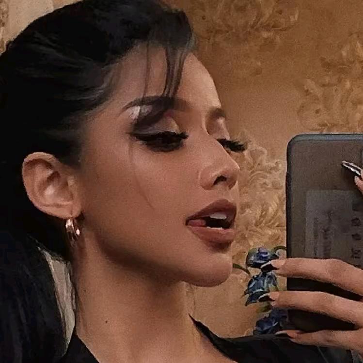 ᴍ ꯭uོ ꯭ᴢ ꯭__ _---🖤