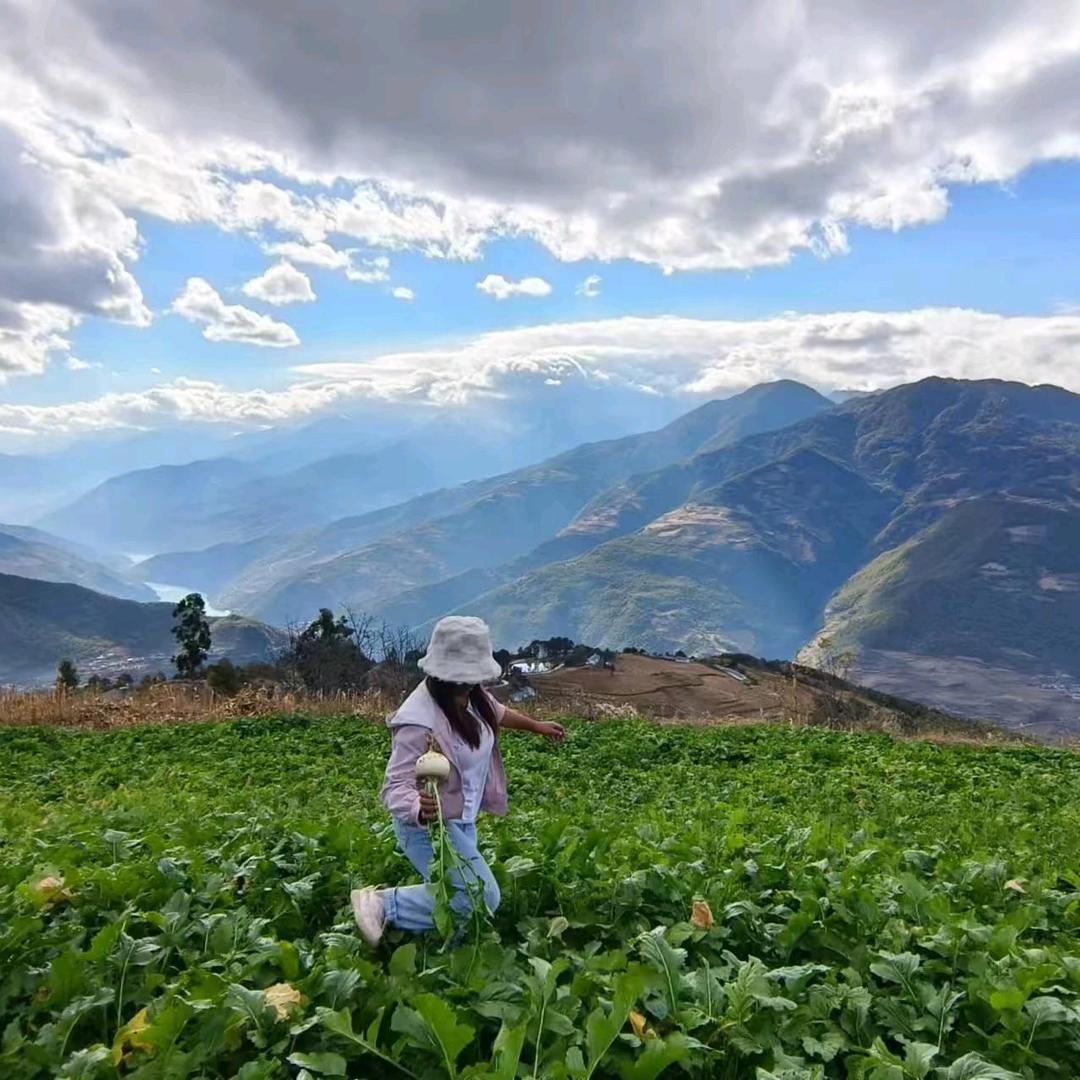 云南山卡卡傈僳玛