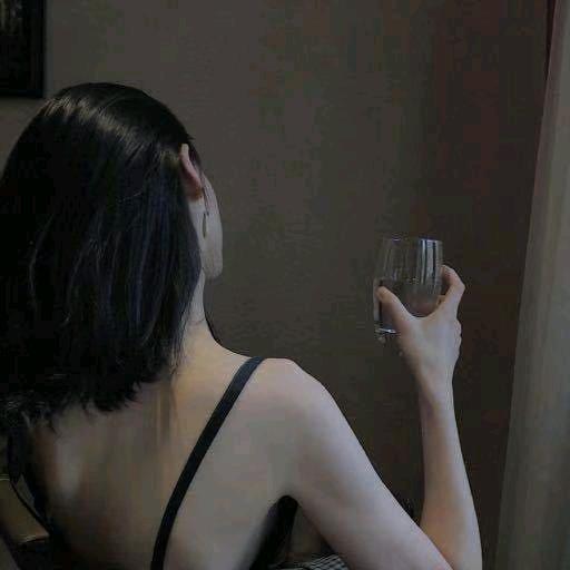 睡煕的小希🌻1228